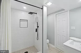 8910 Alliston Hollow Way, Gaithersburg, MD 20879 - Photo 43