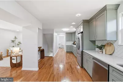 8910 Alliston Hollow Way, Gaithersburg, MD 20879 - Photo 9