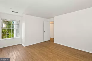 [Address not provided], Gaithersburg, MD 20879 - Photo 15