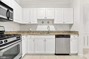 16 Granite Pl, Gaithersburg, MD 20878 - Photo 23