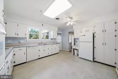 14208 Marian Drive, Rockville, MD 20850 - Photo 35