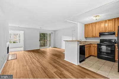 9900 Boysenberry Way #270-6, Gaithersburg, MD 20879 - Photo 3