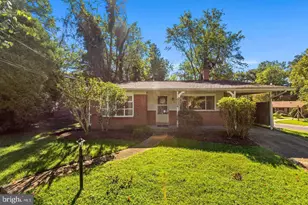 6104 Stardust Ln, Bethesda, MD 20817 - Photo 1