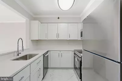 10101 Grosvenor Place #1219, Rockville, MD 20852 - Photo 7