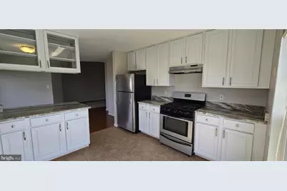 110 Watkins Pond Boulevard #301, Rockville, MD 20850 - Photo 5