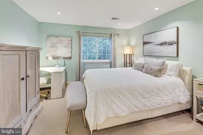 5701 Chapman Mill Drive #350, Rockville, MD 20852 - Photo 25