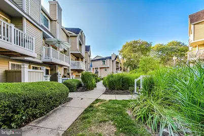 5701 Chapman Mill Drive #350, Rockville, MD 20852 - Photo 3