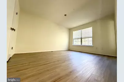 11125 Little Fox Lane, Germantown, MD 20876 - Photo 9