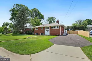10228 Farnham Dr, Bethesda, MD 20814 - Photo 3