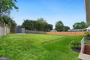 10228 Farnham Dr, Bethesda, MD 20814 - Photo 33