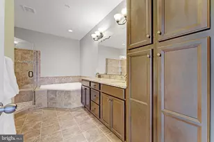 514 Overlook Park Dr, National Harbor, MD 20745 - Photo 19