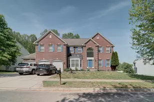 13710 Pine Needle Ct, Upper Marlboro, MD 20774 - Photo 3