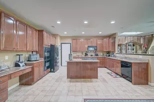 13710 Pine Needle Ct, Upper Marlboro, MD 20774 - Photo 23