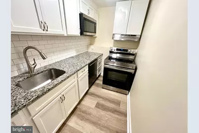 8017 Tiffany Lane, Lanham, MD 20706 - Photo 9