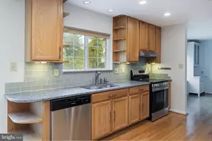 7913 Kara Ct, Greenbelt, MD 20770 - Photo 7