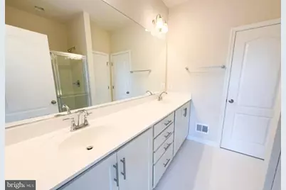 2729 Lanham Hill Circle, Upper Marlboro, MD 20774 - Photo 13