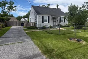 213 Seneca Dr, Oxon Hill, MD 20745 - Photo 1