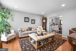 206 Royal Oak Cir, Landover, MD 20785 - Photo 7