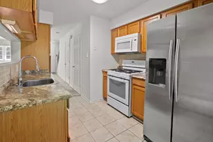 9917 Raintree Way, Clinton, MD 20735 - Photo 9