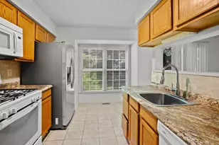 9917 Raintree Way, Clinton, MD 20735 - Photo 11