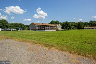 17439 Mill Branch Pl, Bowie, MD 20716 - Photo 25