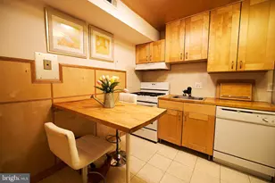 8677 Greenbelt Rd, Greenbelt, MD 20770 - Photo 7