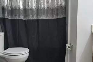 6204 E Hil Mar Cir, District Heights, MD 20747 - Photo 11