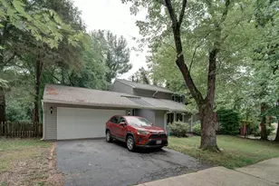 8610 Monmouth Dr, Upper Marlboro, MD 20772 - Photo 1