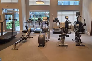 145 Riverhaven Dr, Oxon Hill, MD 20745 - Photo 19