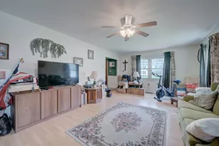 12805 Kendale Ln, Bowie, MD 20715 - Photo 13