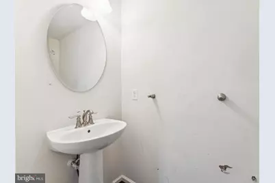 6103 Westin Court, Capitol Heights, MD 20743 - Photo 5