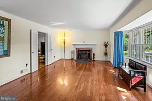 12128 Long Ridge Ln, Bowie, MD 20715 - Photo 7