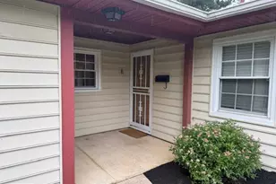 16216 Audubon Ln, Bowie, MD 20716 - Photo 3