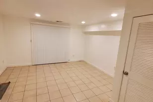 1909 Dutch Village Dr, Hyattsville, MD 20785 - Photo 11