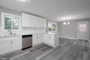 13108 Keverton Dr, Upper Marlboro, MD 20774 - Photo 15