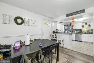 7519 Sweetbriar Dr, College Park, MD 20740 - Photo 17