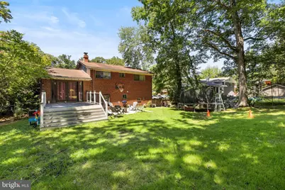 7519 Sweetbriar Drive, College Park, MD 20740 - Photo 25