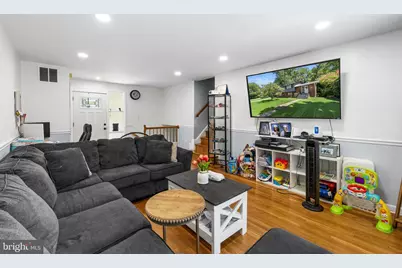 7519 Sweetbriar Drive, College Park, MD 20740 - Photo 5