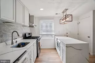 1925 Dutch Village Dr, Landover, MD 20785 - Photo 5