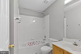 9613 Quiet Brook Ln, Clinton, MD 20735 - Photo 13