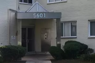 5601 Parker House Terrace, Hyattsville, MD 20782 - Photo 3