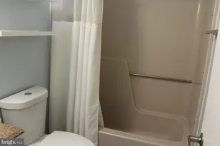 5702 Goucher Dr, College Park, MD 20740 - Photo 11