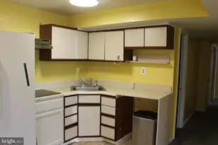 5702 Goucher Dr, College Park, MD 20740 - Photo 15