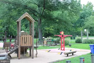 5702 Goucher Dr, College Park, MD 20740 - Photo 25