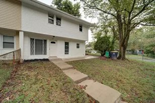 8001 Barlowe Rd, Landover, MD 20785 - Photo 3