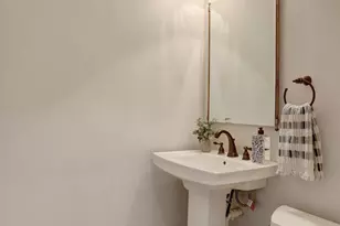 7906 Esther Dr, Oxon Hill, MD 20745 - Photo 19