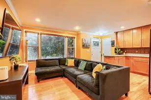 6716 Stockton Ln, Hyattsville, MD 20784 - Photo 9