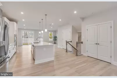 10835 Foxtrot Circle, Upper Marlboro, MD 20772 - Photo 7