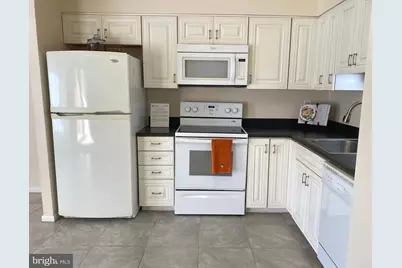 6924 Hanover Parkway #101, Greenbelt, MD 20770 - Photo 11