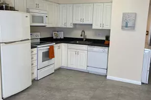 6924 Hanover Pkwy, Greenbelt, MD 20770 - Photo 13